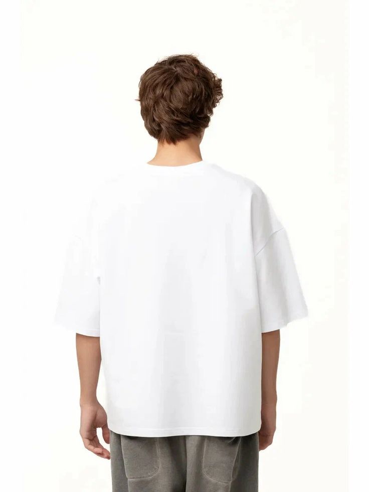 WHITE Oversized T-shirt